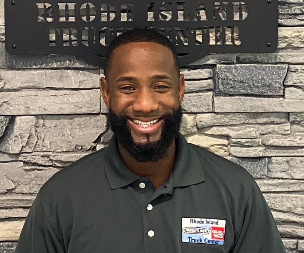 Sammy Gonzalez, Freightliner & Isuzu truck specialist